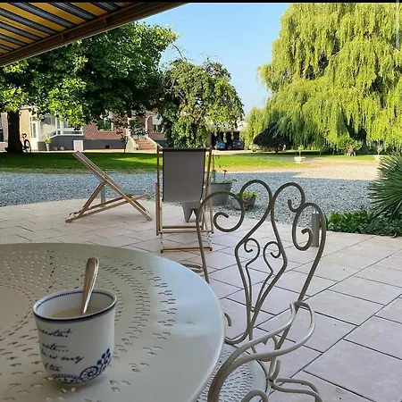 La Suite Du 12 Maison D Hotes Brie (Somme)
